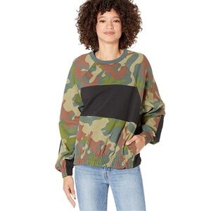 HURLEY Women’s One & Only Dolman Camo Fleece Crewneck Sweatshirt NWT